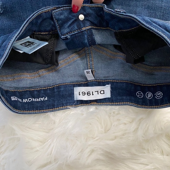 DL1961 Jeans - Picture 3 of 4